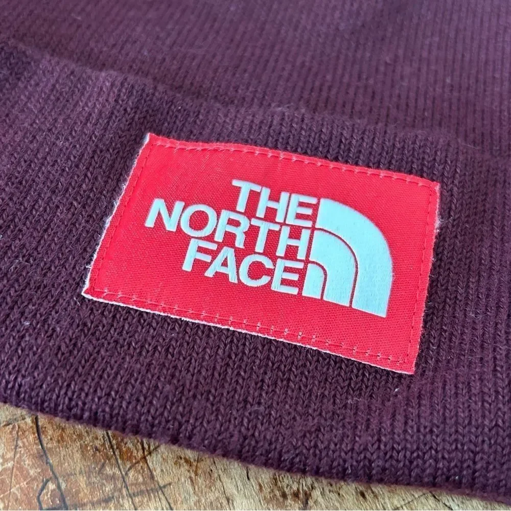 The North Face Burgundy Maroon Beanie Unisex Adult One Size Great Preworn Condit